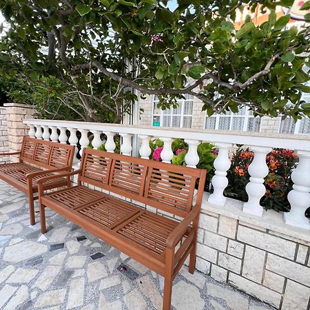 Bed & Breakfast Rab Palit 外观 照片
