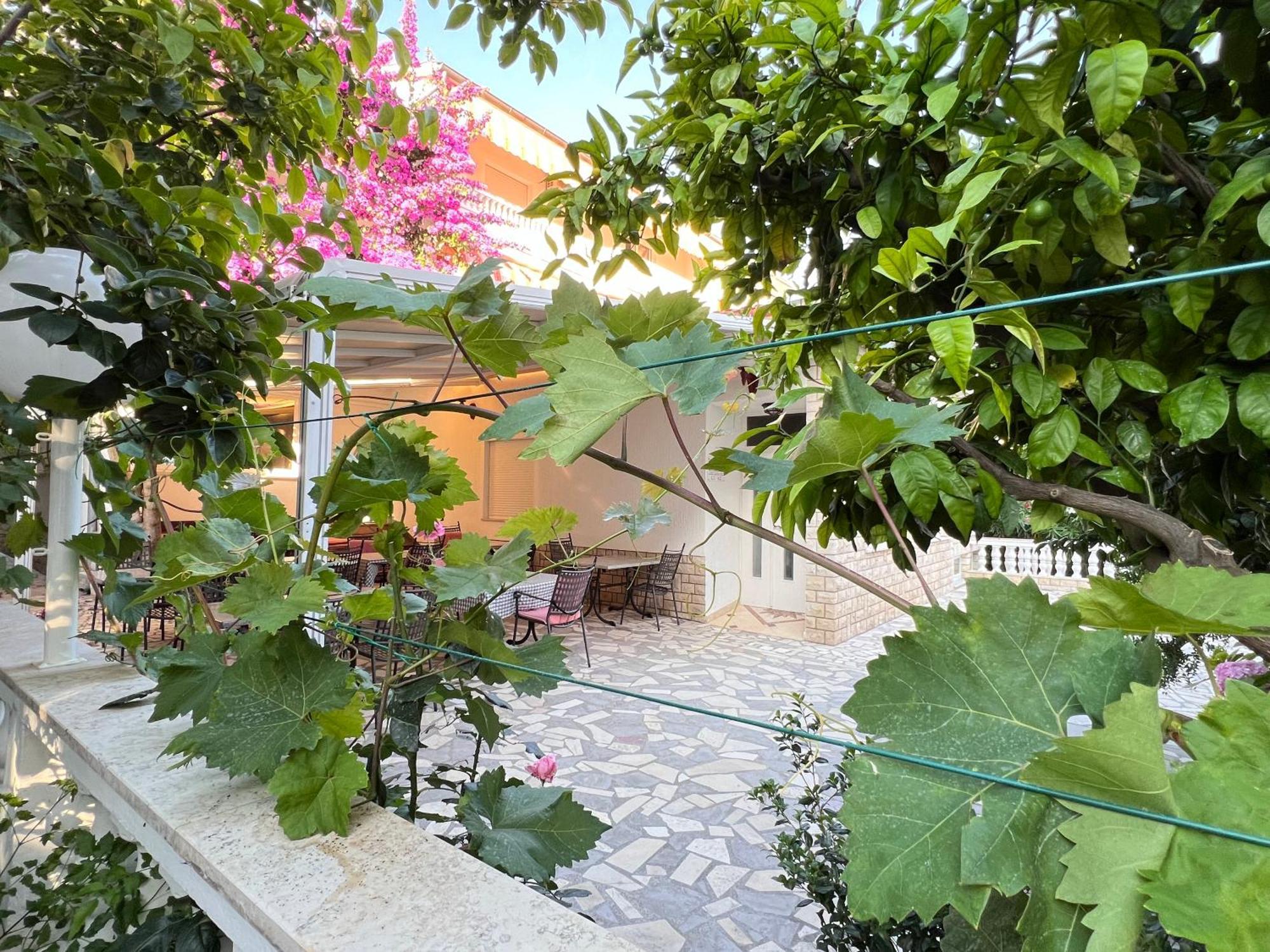 Bed & Breakfast Rab Palit 外观 照片