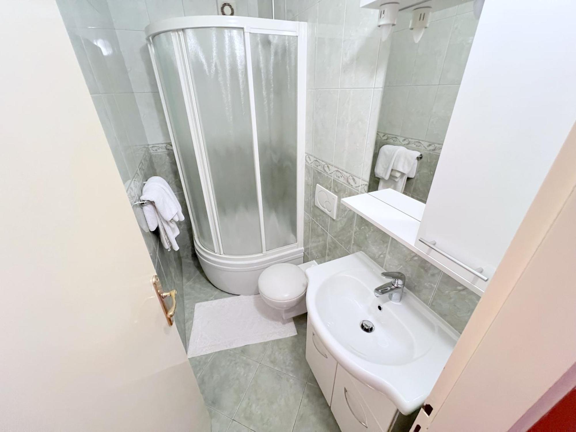 Bed & Breakfast Rab Palit 外观 照片